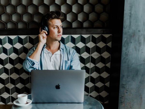 Listening to Australia Finance podcasts